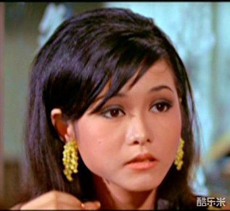 黄莎莉