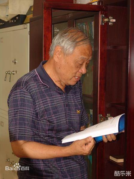 王小谟