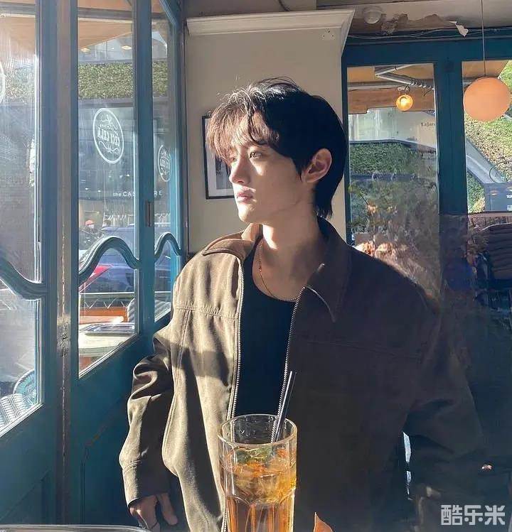 吴俊泽
