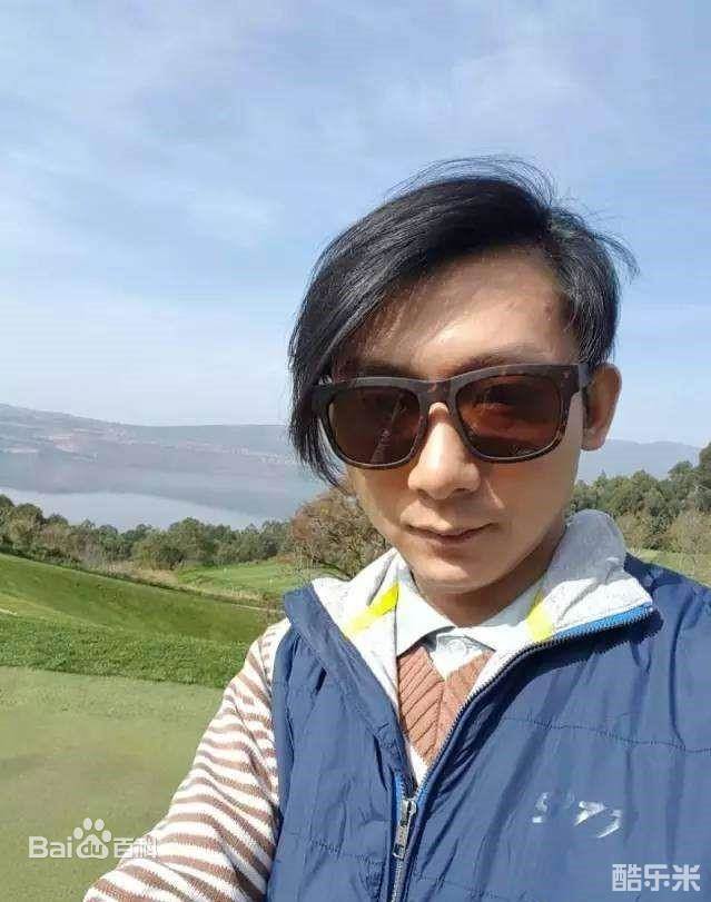 侯冠男