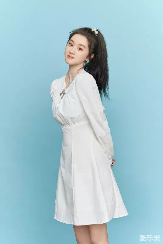 方品淇