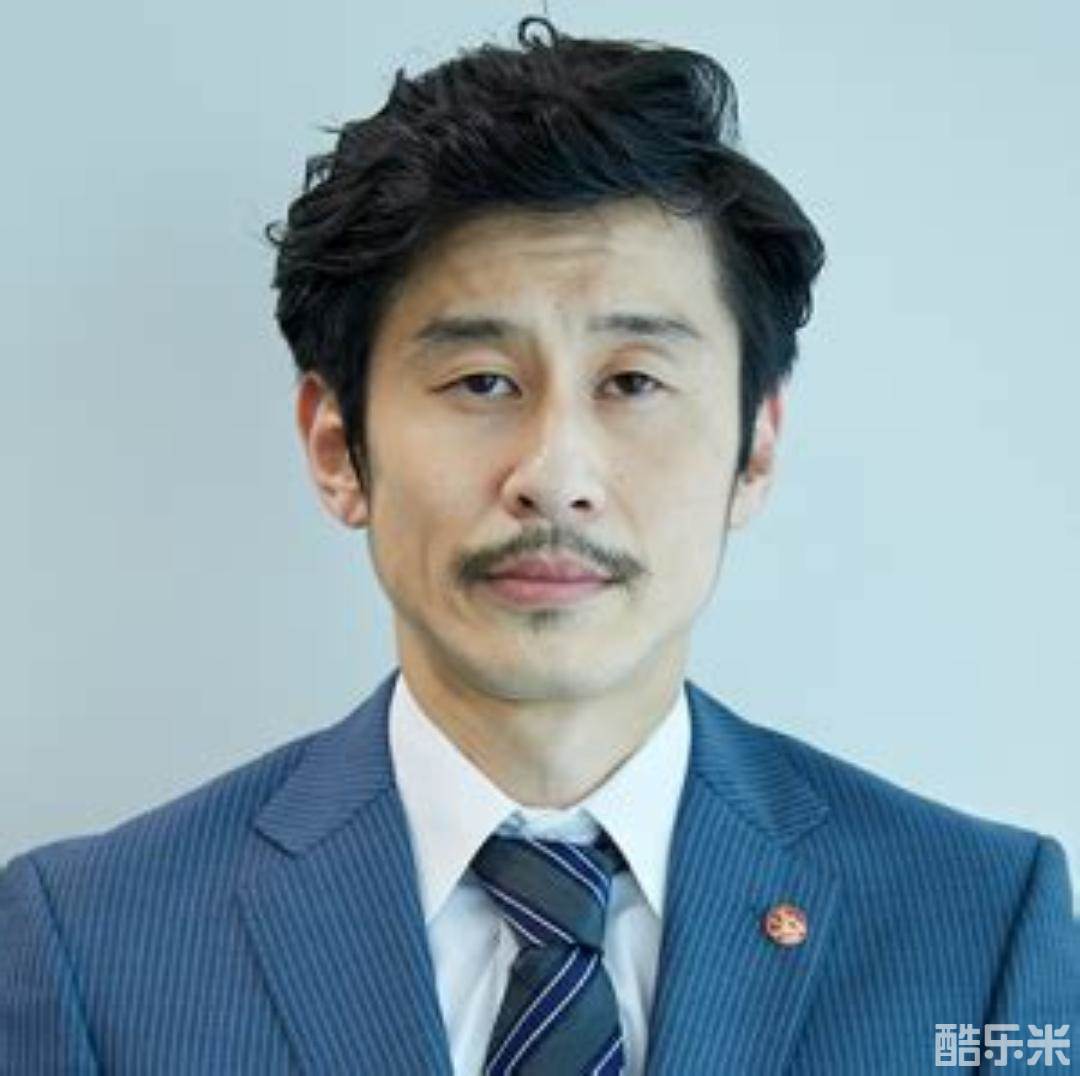 裵明