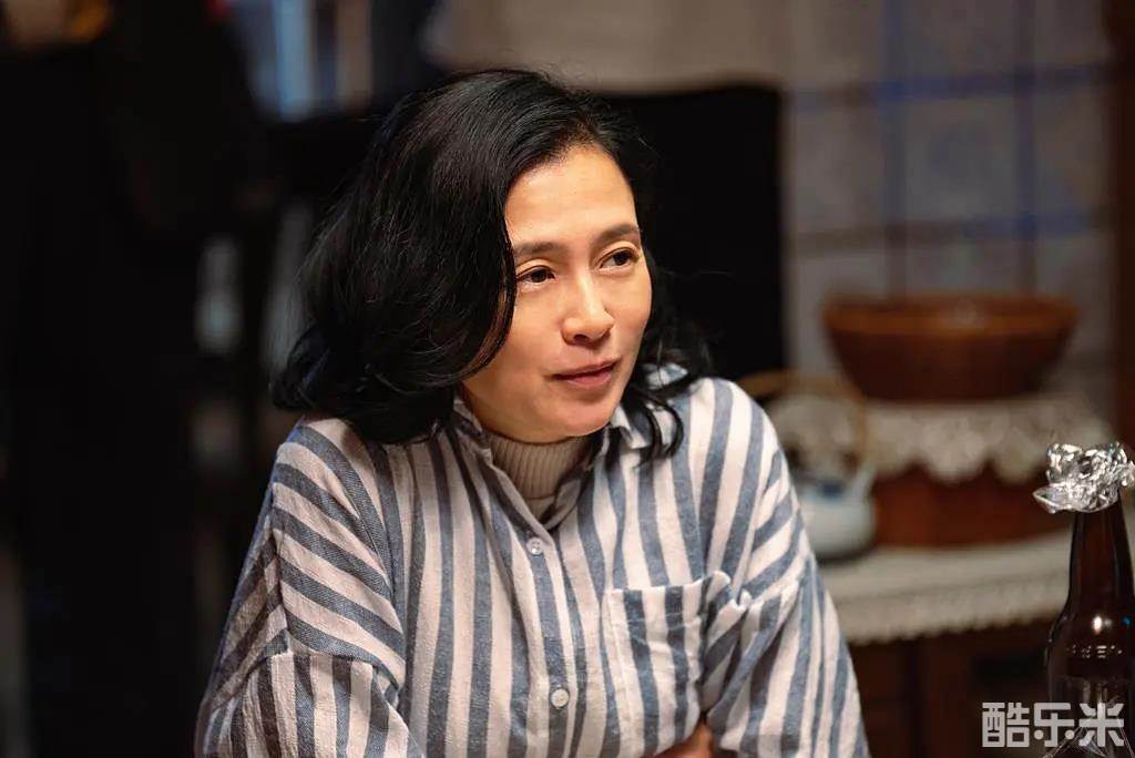 不愿恋爱的雀斑小姐