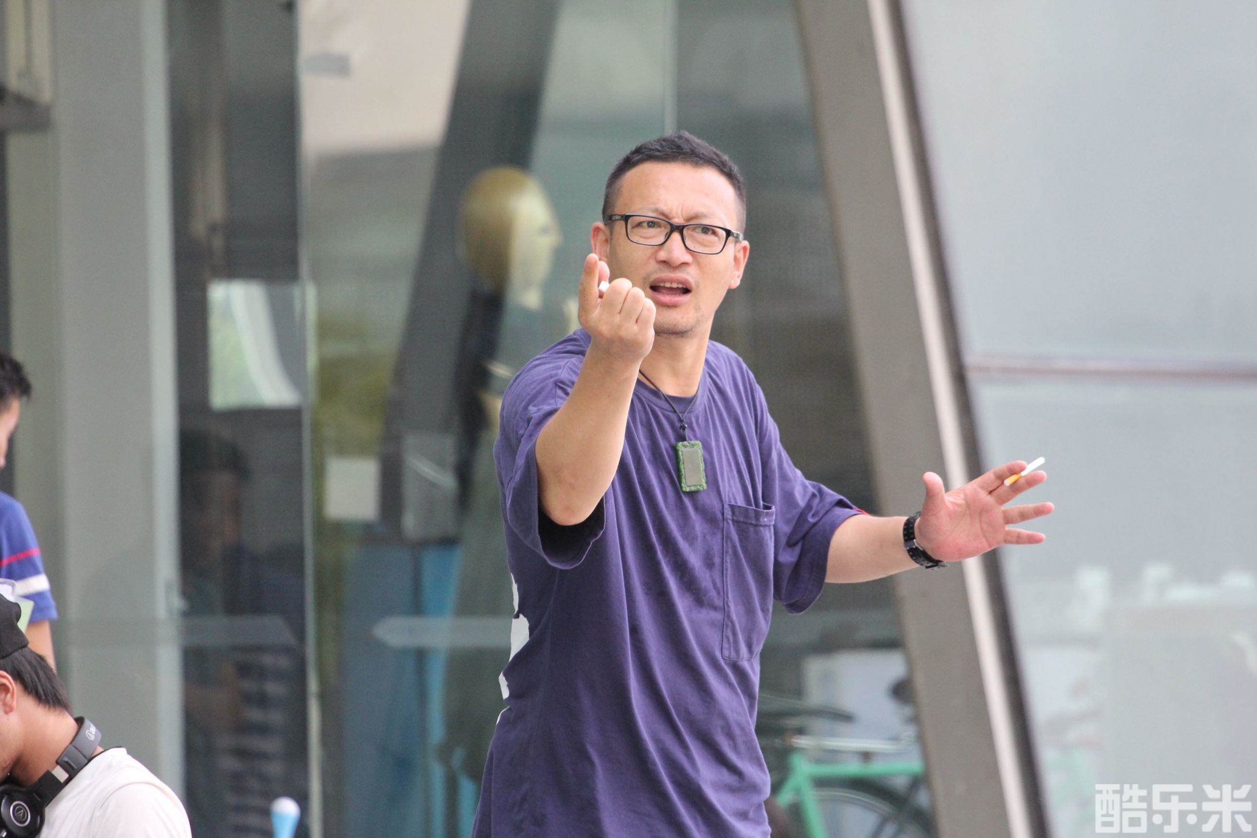 李海鹰