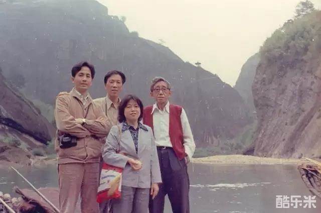金复载