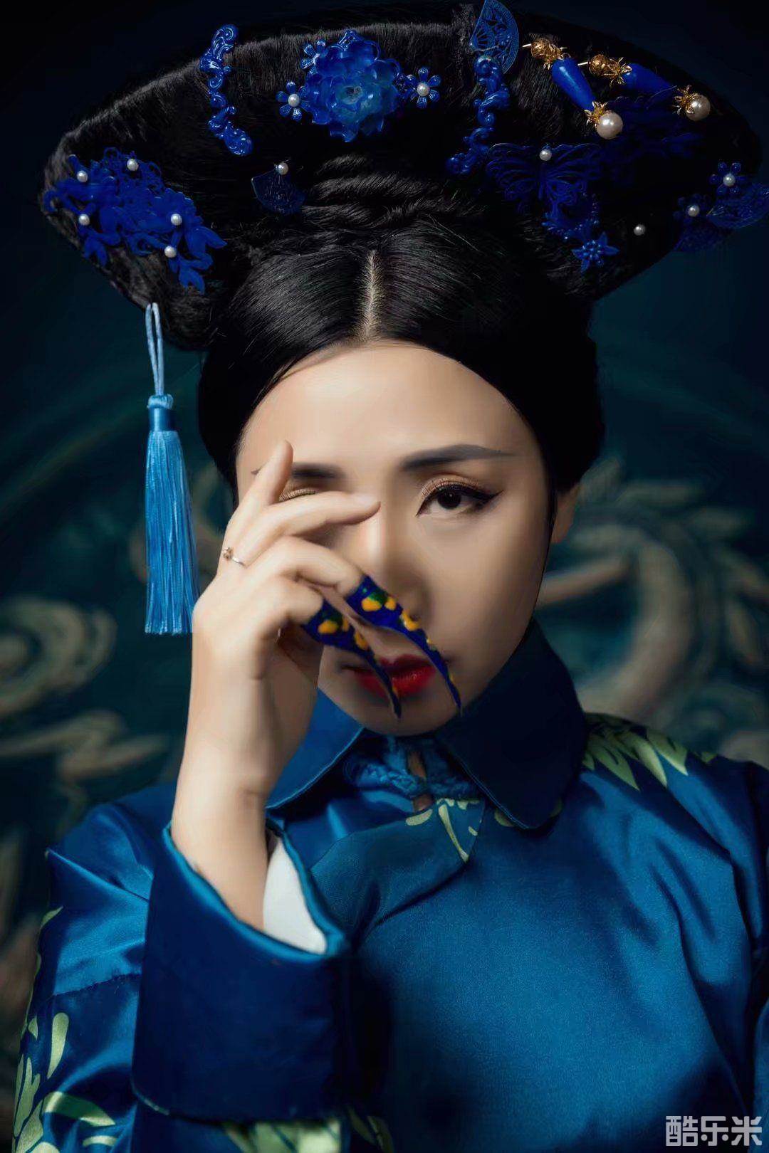 吴婕