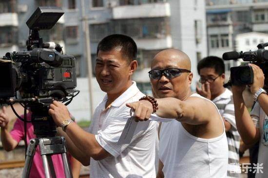 黄力加