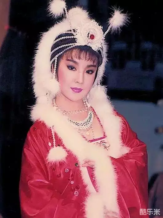 连明月