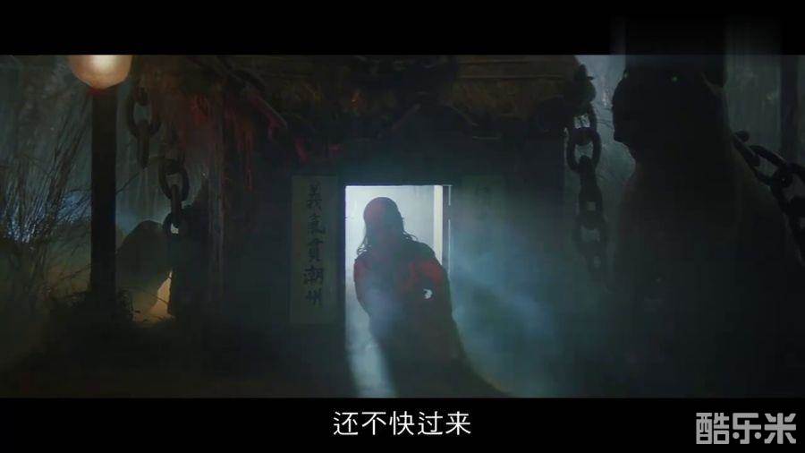 人吓鬼