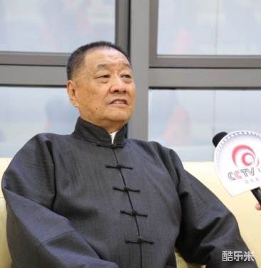 丁荫楠
