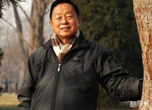 黄一鹤