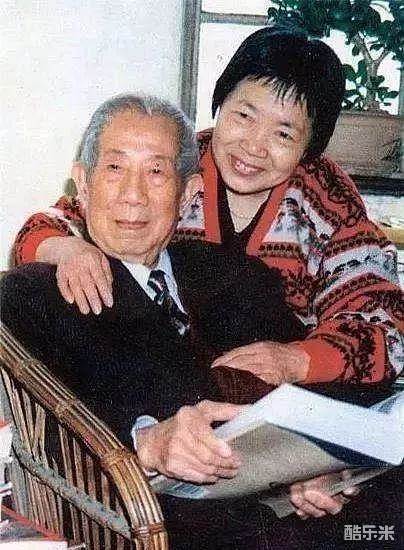 汤晓丹