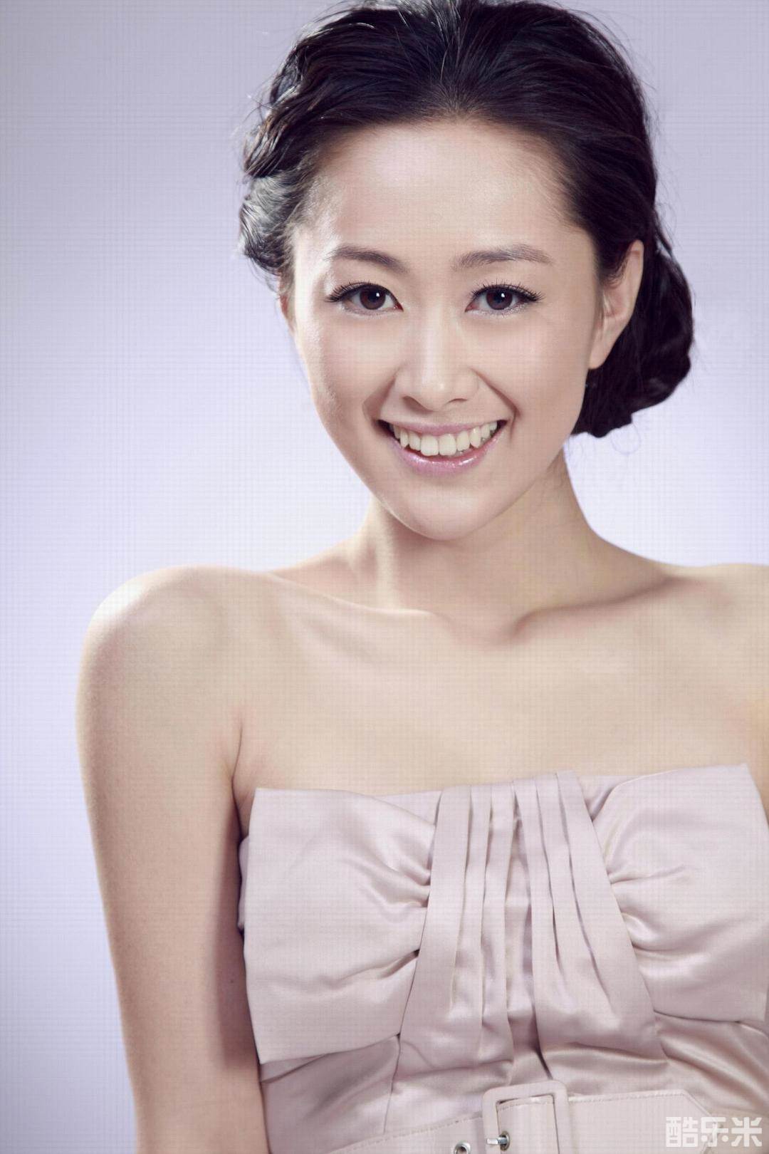 李东艾