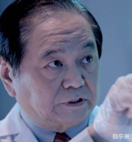 鉴识英雄