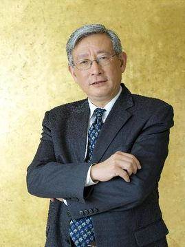 曹景行