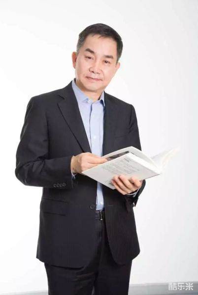 陈志武
