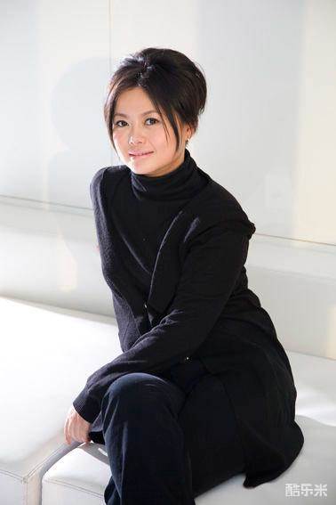 崔曼莉