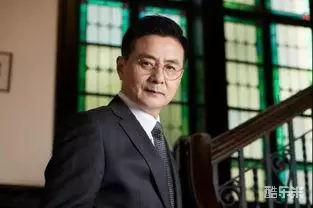 梁伟平