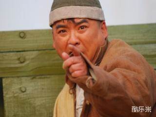 巴宁