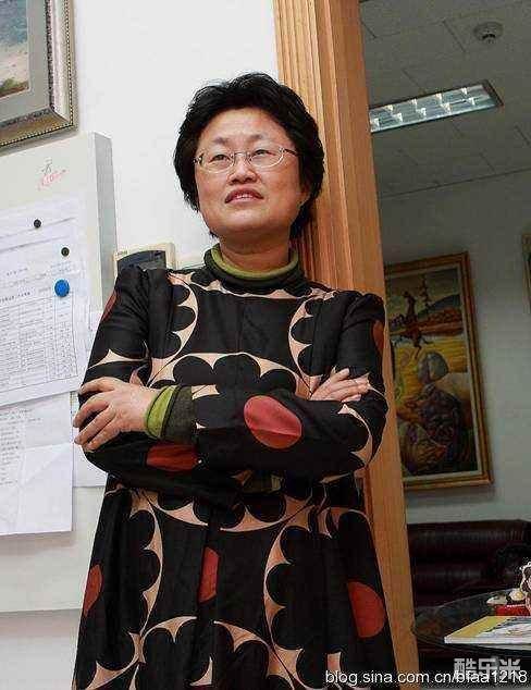袁梅