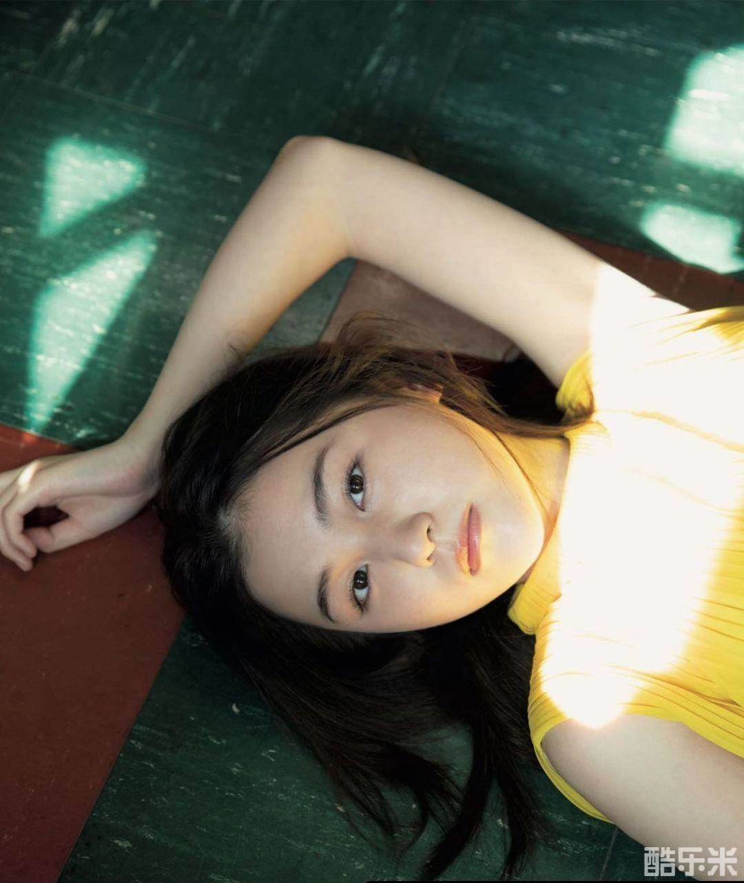 山口麻友