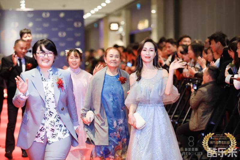 邓丽珍