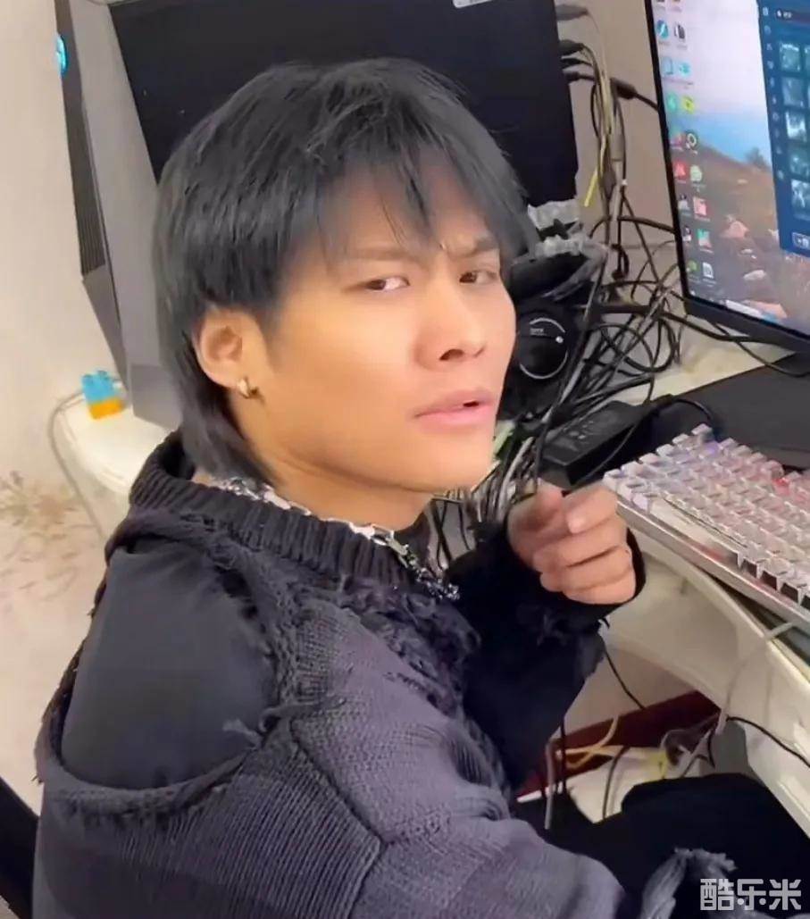 疯狂小杨哥