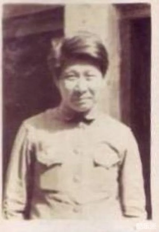 关哉生