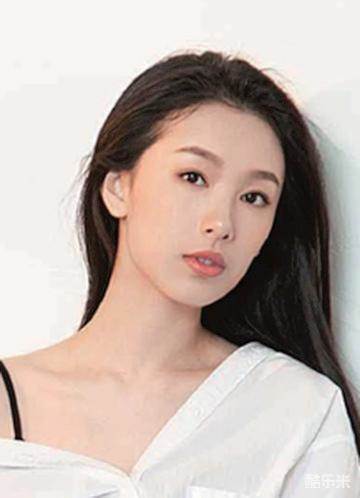白旭含