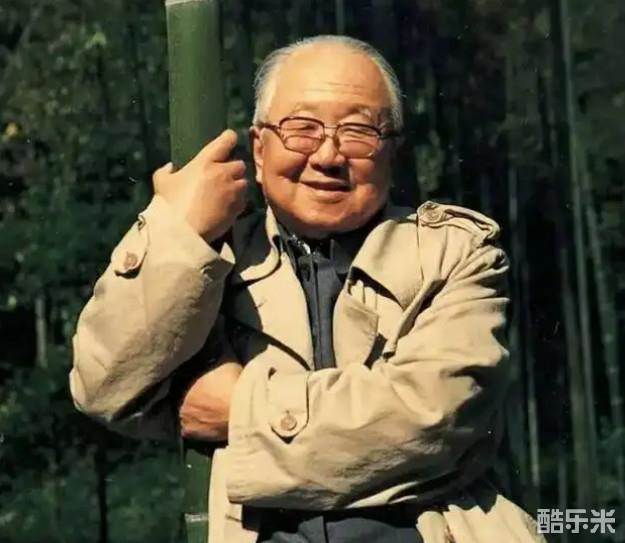 启功
