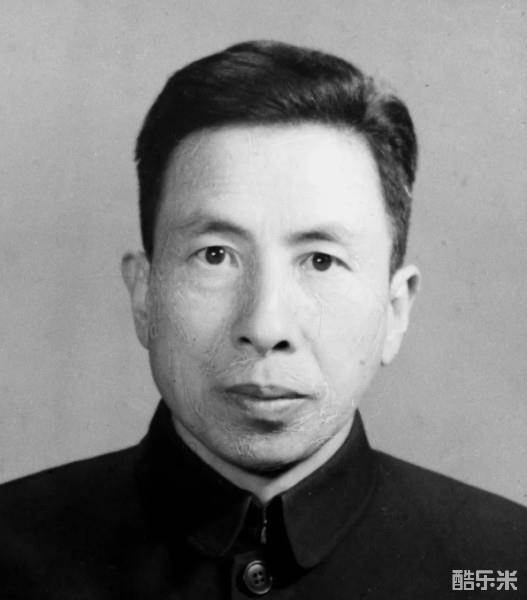 夏鼐