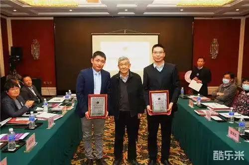 温诗铸