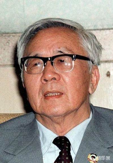 万哲先