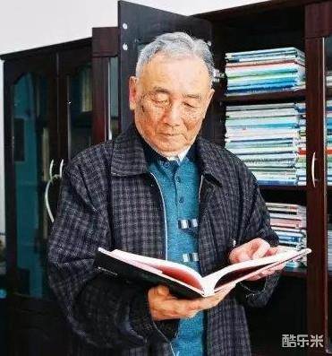 张乾二