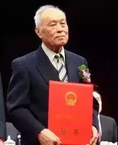 张嗣瀛
