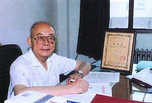 黄维垣