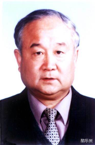 崔尔杰