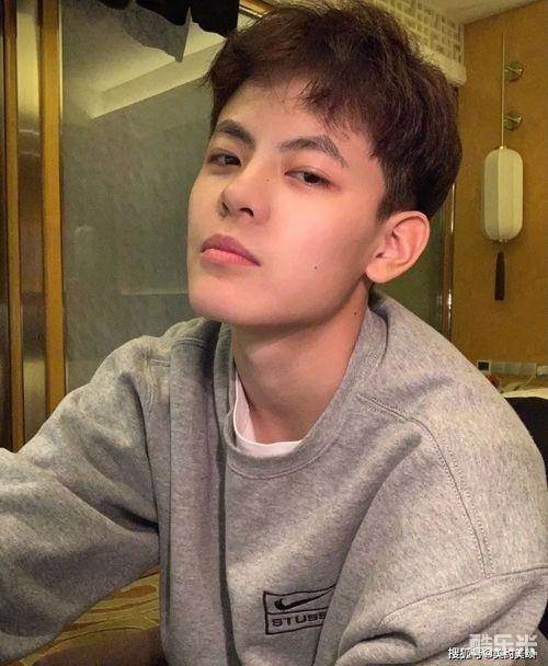 杨舒予