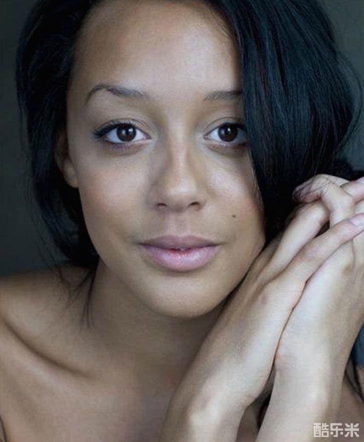 阿黛尔·莱昂斯