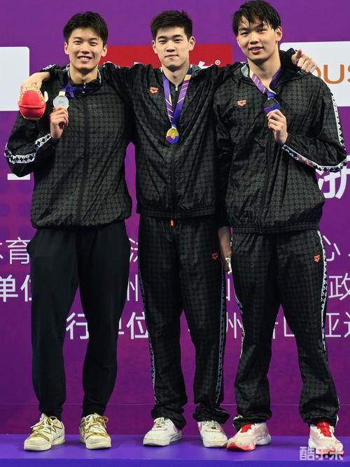 潘展乐