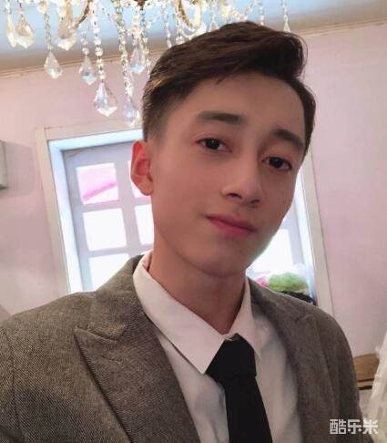 练俊杰