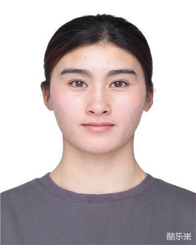 黄娟