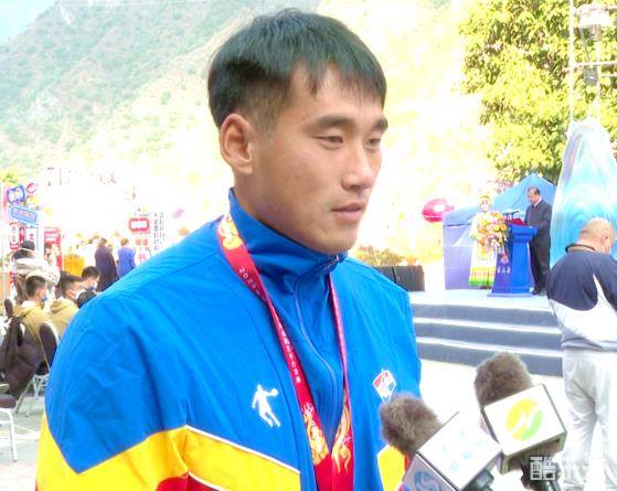 李川