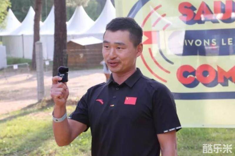 包英凤