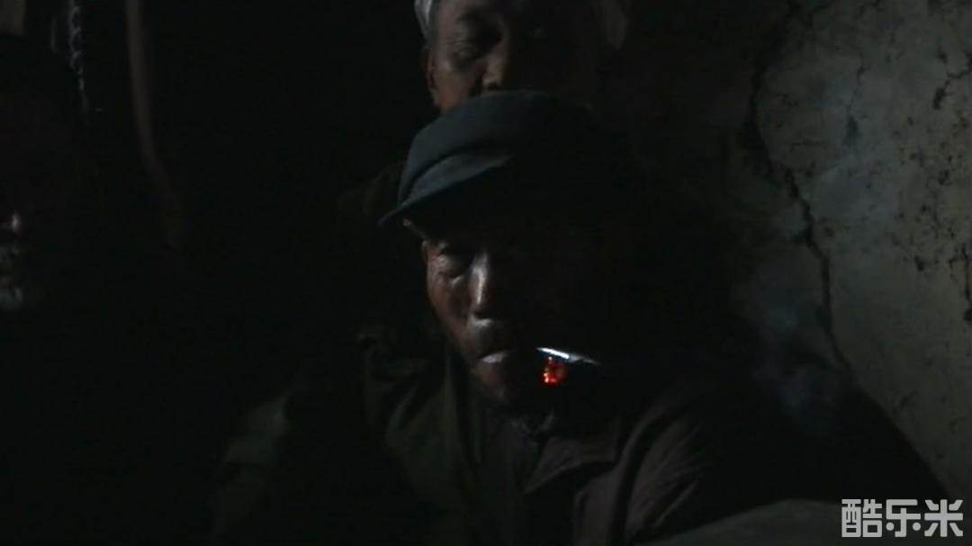 东
