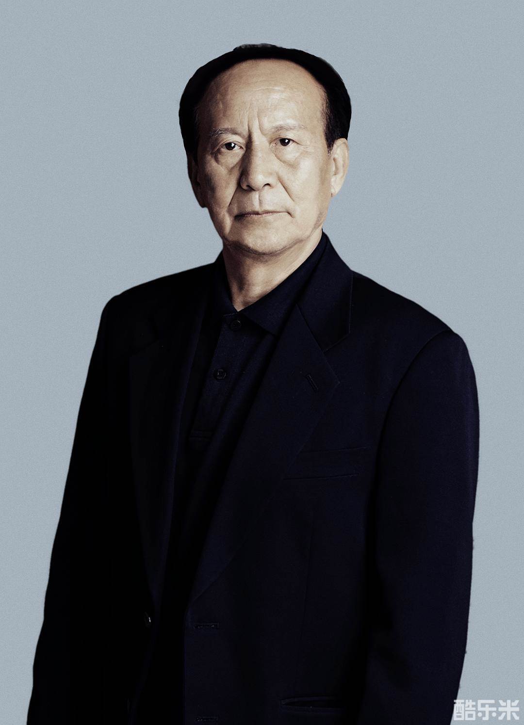 何雷
