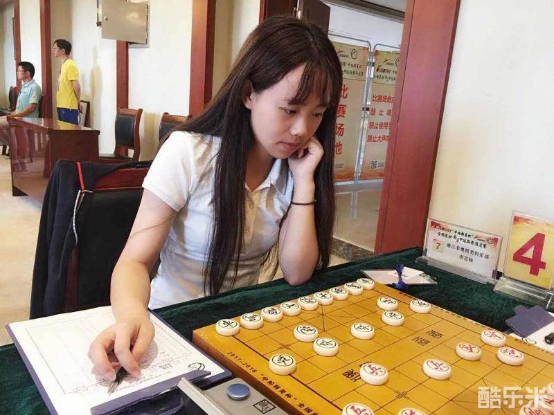 唐思楠