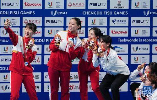 李婉