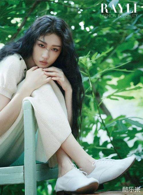 王佳怡