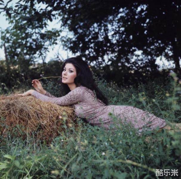 艾德薇姬·芬妮齐